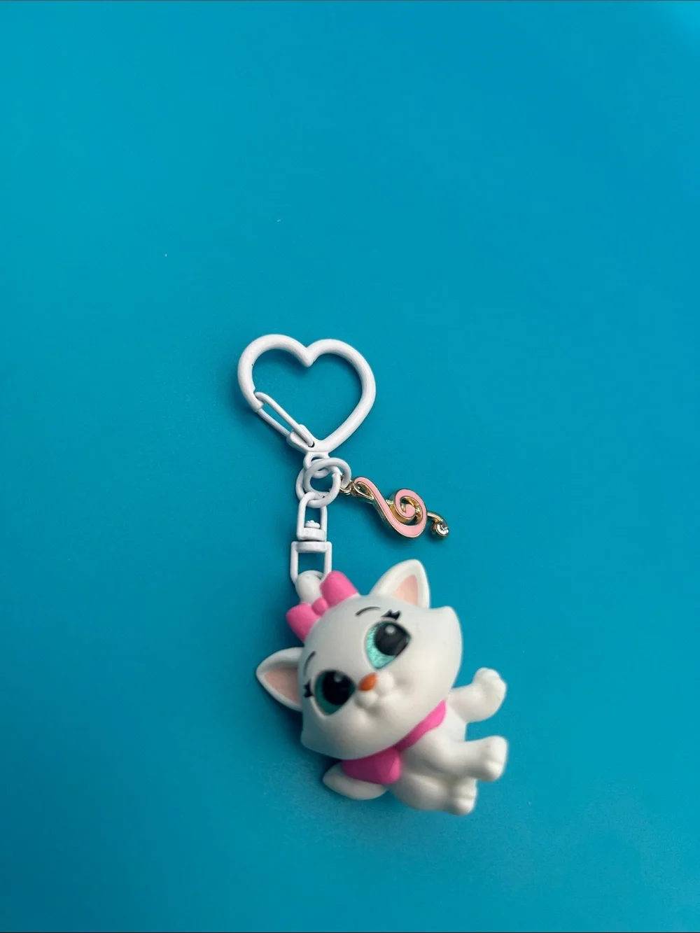 Disney Doorables Marie keychain